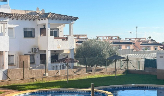 Reventa - Duplex -
Orihuela - Los Balcones Y Los Altos