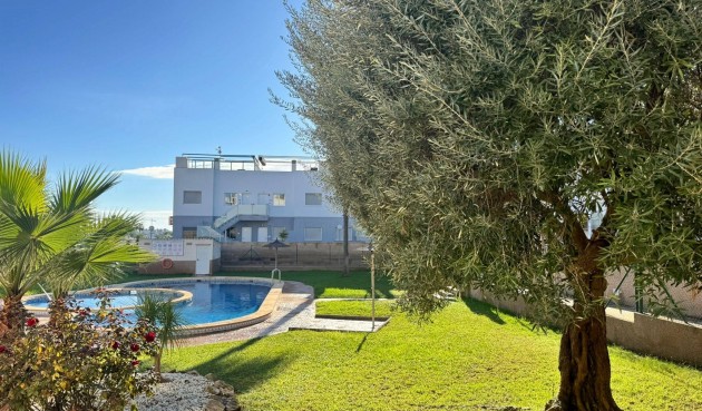 Reventa - Duplex -
Orihuela - Los Balcones Y Los Altos