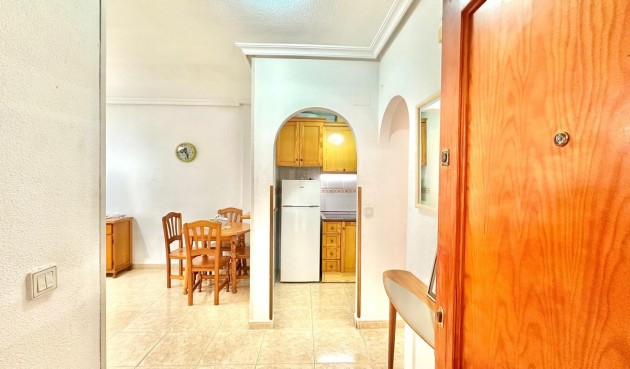 Resale - Apartment -
Torrevieja - Centro