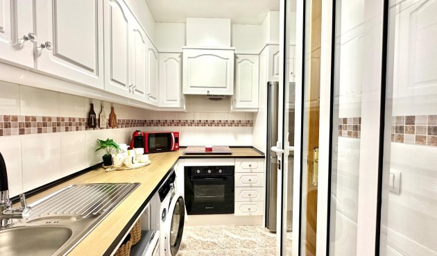 Reventa - Apartment -
Torrevieja - Centro