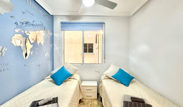 Reventa - Apartment -
Torrevieja - Centro