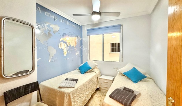 Reventa - Apartment -
Torrevieja - Centro