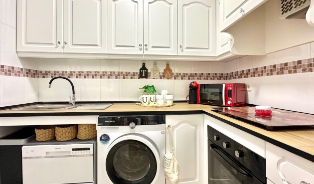 Reventa - Apartment -
Torrevieja - Centro