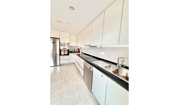 Återförsäljning - Apartment -
Orihuela Costa - Villamartín-las Filipinas