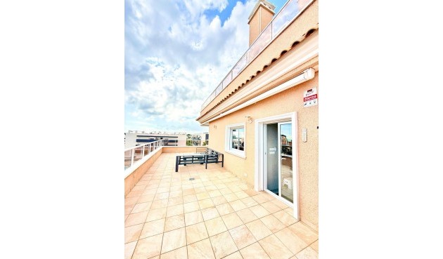 Återförsäljning - Apartment -
Orihuela Costa - Villamartín-las Filipinas