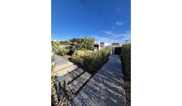 Återförsäljning - Villa -
La Finca Golf Resort - Inland