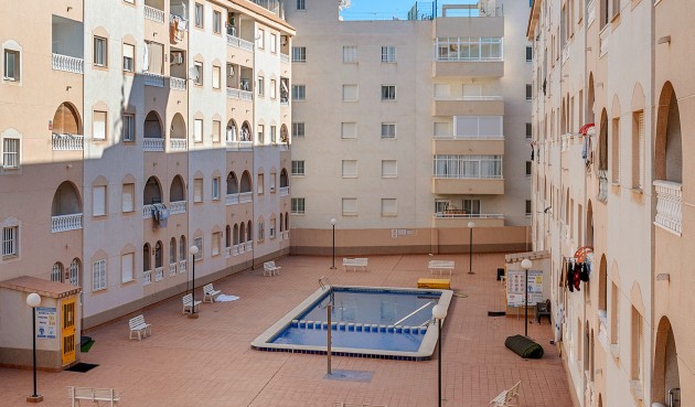 Återförsäljning - Apartment -
Torrevieja - Costa Blanca