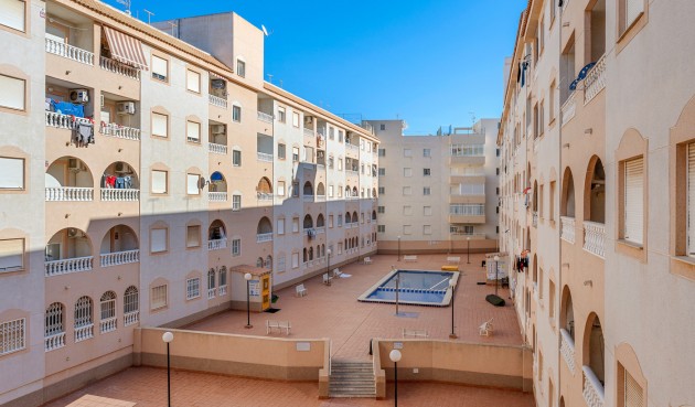 Återförsäljning - Apartment -
Torrevieja - Costa Blanca