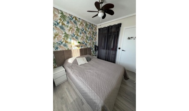 Återförsäljning - Bungalow -
Torrevieja - Costa Blanca