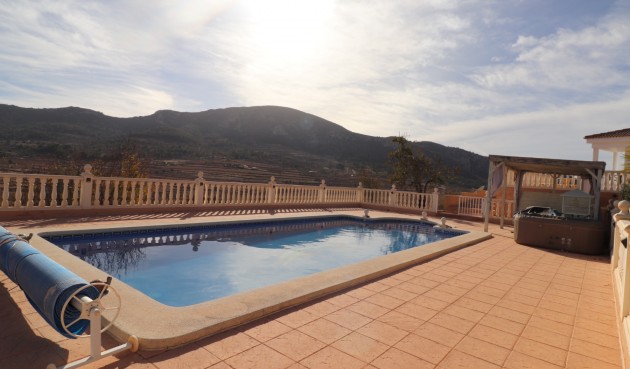 Återförsäljning - Villa -
La Romana - Inland