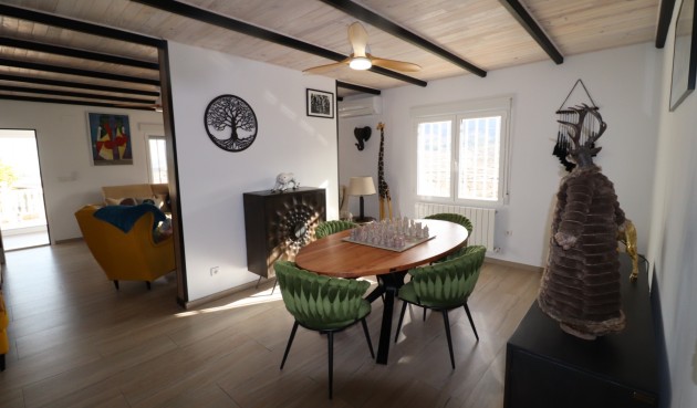 Återförsäljning - Villa -
La Romana - Inland