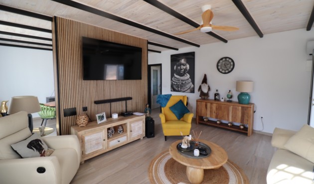 Återförsäljning - Villa -
La Romana - Inland