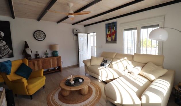 Återförsäljning - Villa -
La Romana - Inland