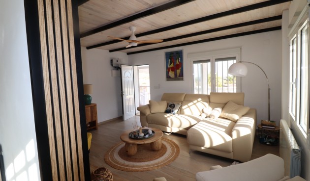 Återförsäljning - Villa -
La Romana - Inland