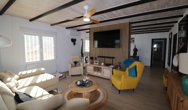 Återförsäljning - Villa -
La Romana - Inland