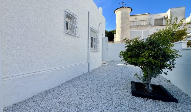 Återförsäljning - Bungalow -
Orihuela Costa - Costa Blanca