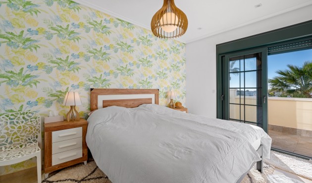 Brukt - Villa -
Orihuela Costa - Costa Blanca