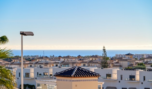 Brukt - Villa -
Orihuela Costa - Costa Blanca