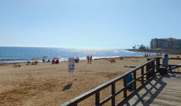 Återförsäljning - Apartment -
Torrevieja - Playa de los Locos