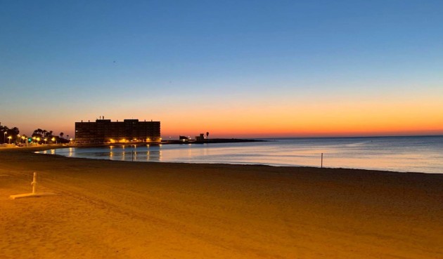 Återförsäljning - Apartment -
Torrevieja - Playa de los Locos