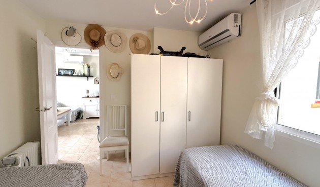 Resale - Apartment -
Orihuela - Inland