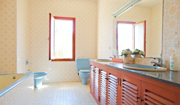 Återförsäljning - Villa -
Cabo Roig - Costa Blanca