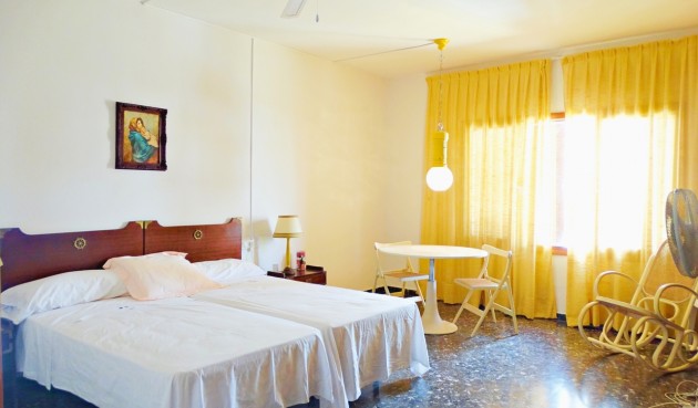 Återförsäljning - Villa -
Cabo Roig - Costa Blanca