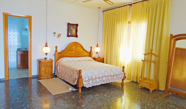 Återförsäljning - Villa -
Cabo Roig - Costa Blanca