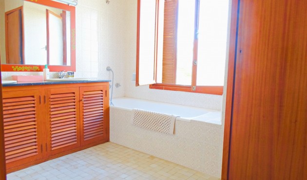 Återförsäljning - Villa -
Cabo Roig - Costa Blanca