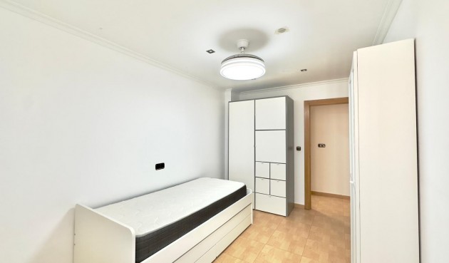 Reventa - Apartment -
Torrevieja - Centro