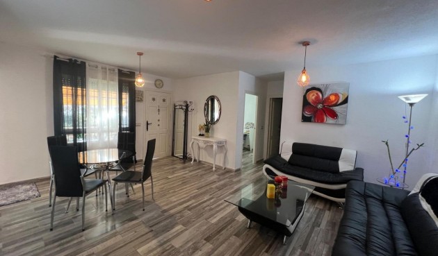 Brukt - Town House -
Torrevieja - Calas Blanca