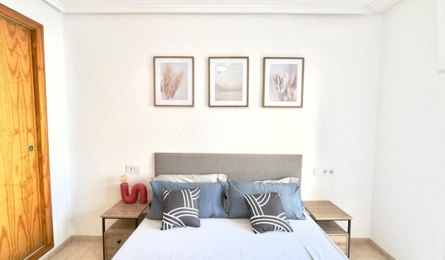 Brukt - Apartment -
Torrevieja - Centro