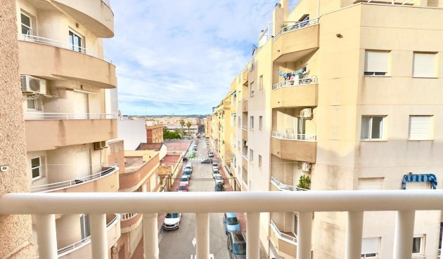 Brukt - Apartment -
Torrevieja - Centro