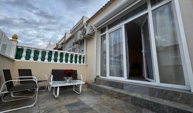 Resale - Bungalow -
Torrevieja - La Siesta - El Salado - Torreta