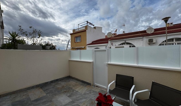 Resale - Bungalow -
Torrevieja - La Siesta - El Salado - Torreta
