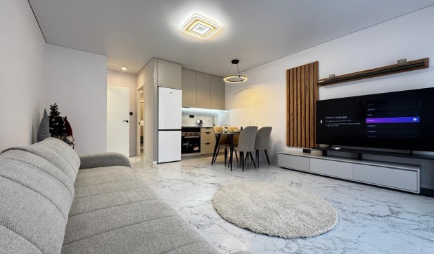 Resale - Bungalow -
Torrevieja - La Siesta - El Salado - Torreta