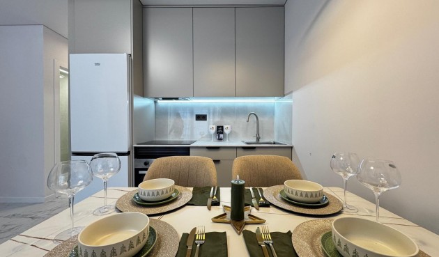 Resale - Bungalow -
Torrevieja - La Siesta - El Salado - Torreta