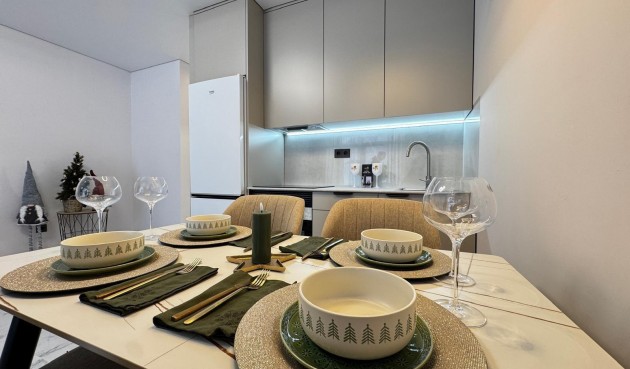 Resale - Bungalow -
Torrevieja - La Siesta - El Salado - Torreta