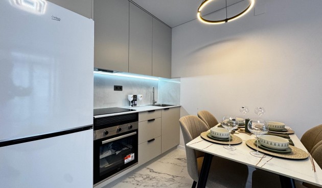 Resale - Bungalow -
Torrevieja - La Siesta - El Salado - Torreta