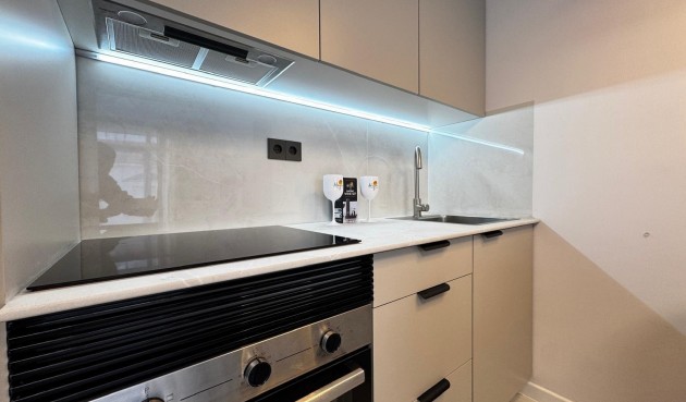 Resale - Bungalow -
Torrevieja - La Siesta - El Salado - Torreta