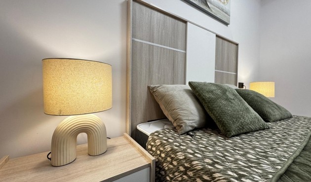 Resale - Bungalow -
Torrevieja - La Siesta - El Salado - Torreta