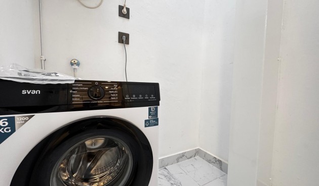 Resale - Bungalow -
Torrevieja - La Siesta - El Salado - Torreta