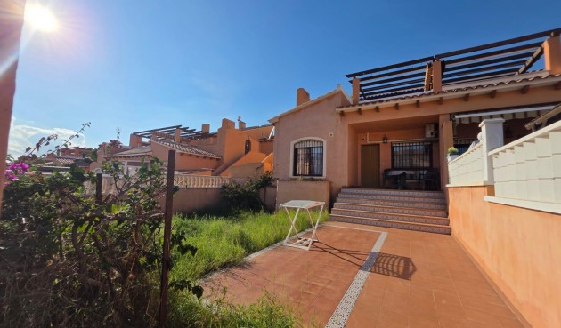 Återförsäljning - Bungalow -
Torrevieja - Zona Los Frutales