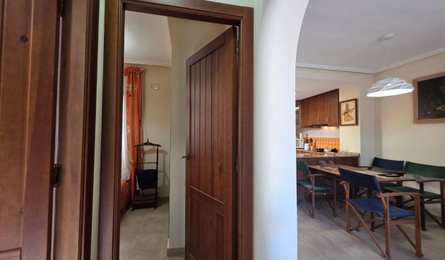 Återförsäljning - Bungalow -
Torrevieja - Zona Los Frutales