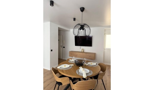 Återförsäljning - Apartment -
Torrevieja - Paseo Maritimo