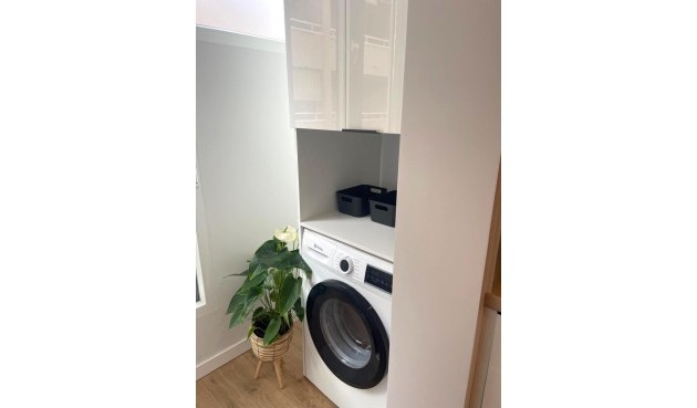 Återförsäljning - Apartment -
Torrevieja - Paseo Maritimo