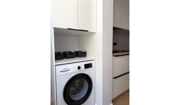 Återförsäljning - Apartment -
Torrevieja - Paseo Maritimo