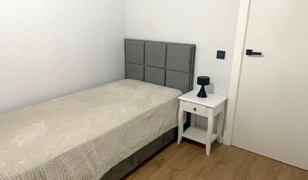 Återförsäljning - Apartment -
Torrevieja - Paseo Maritimo