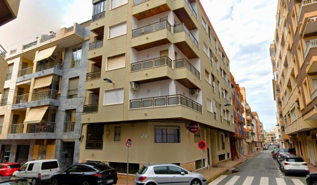 Återförsäljning - Apartment -
Torrevieja - Paseo Maritimo