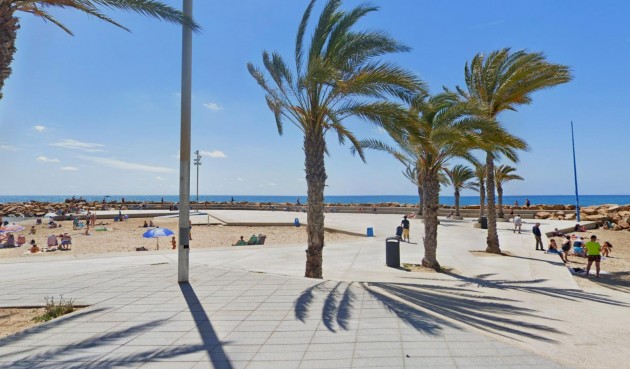 Återförsäljning - Apartment -
Torrevieja - Paseo Maritimo